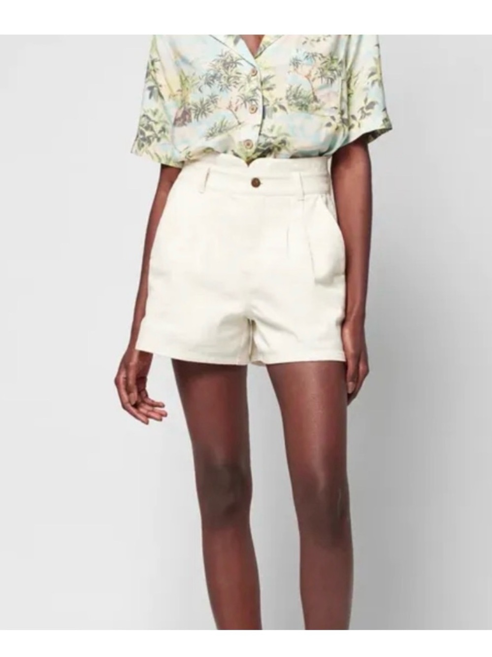 Faherty Cream High-Rise Tailored Shorts